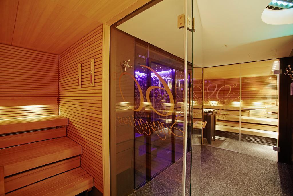 Savoy Hotel Cologne Exterior photo