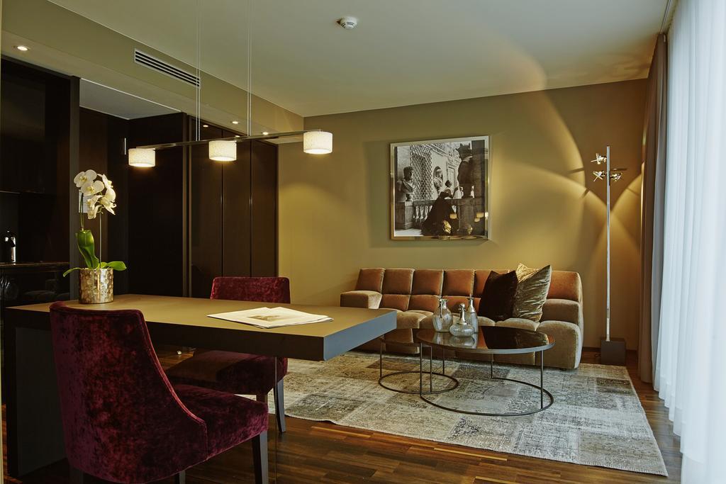 Savoy Hotel Cologne Exterior photo